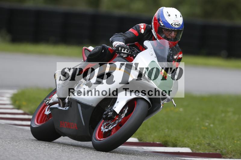 /53 16.09.2025 Track Day Domi Aegerter ADR/Gruppe rot/ohne